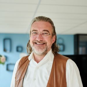 Kris Tirry